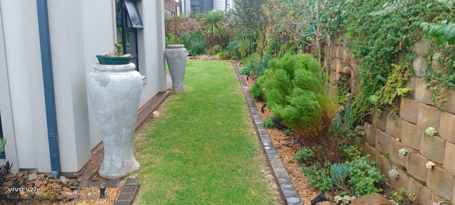 2 Bedroom Property for Sale in Hartland Lifestyle Estate Western Cape